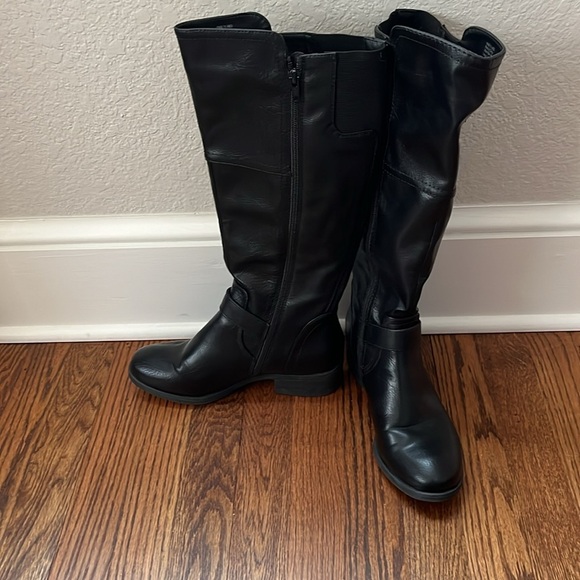 Croft and Barrow Ortholite tall black boots. Size 7.5 - Picture 2 of 3
